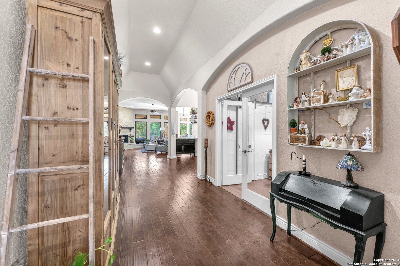 2632 Malboona Mews