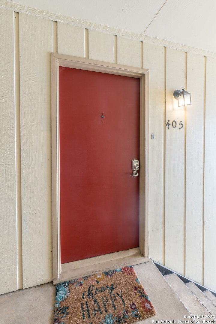 8702 VILLAGE DR Unit: #405