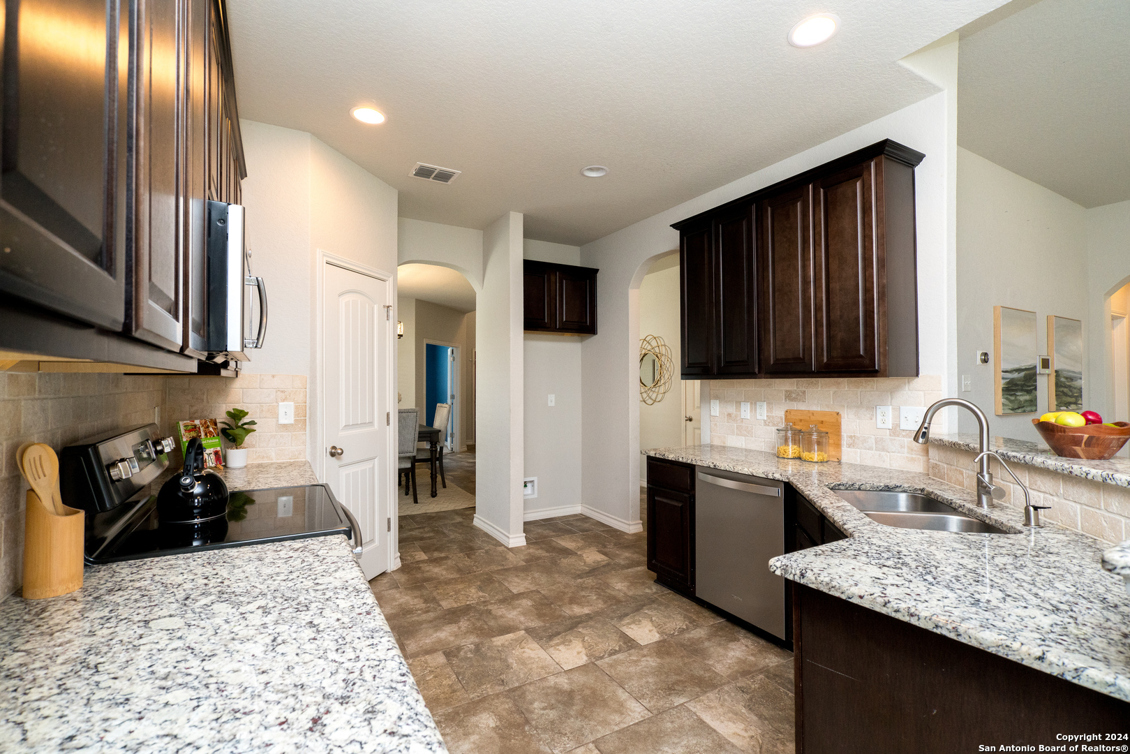 712 MORGAN RUN
