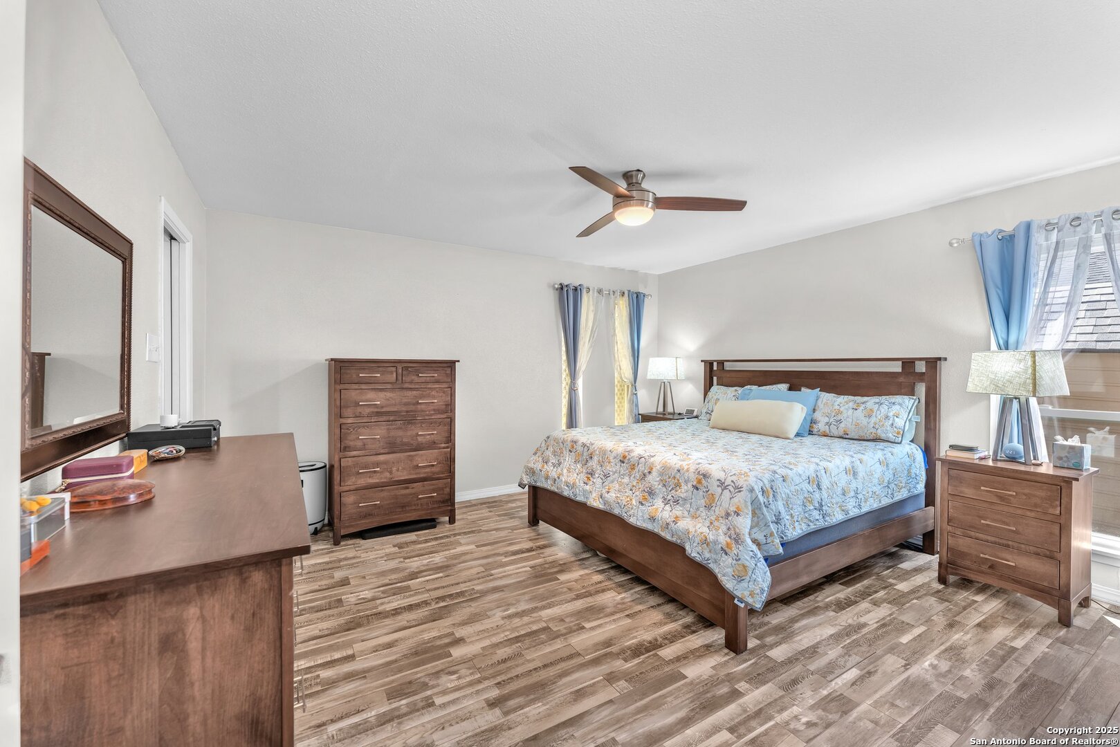 5611 Creekwood