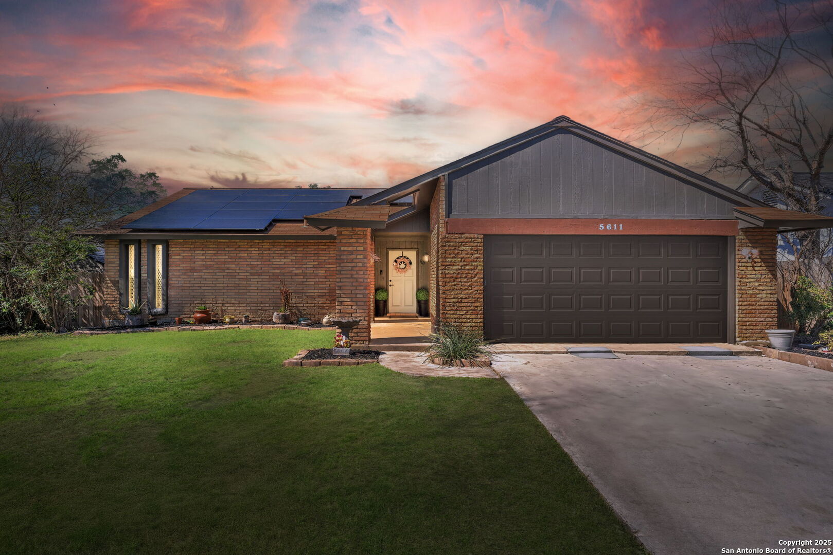 5611 Creekwood