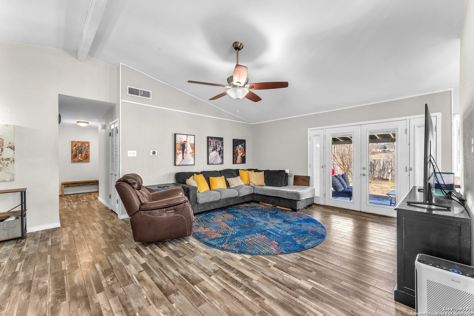 5611 Creekwood