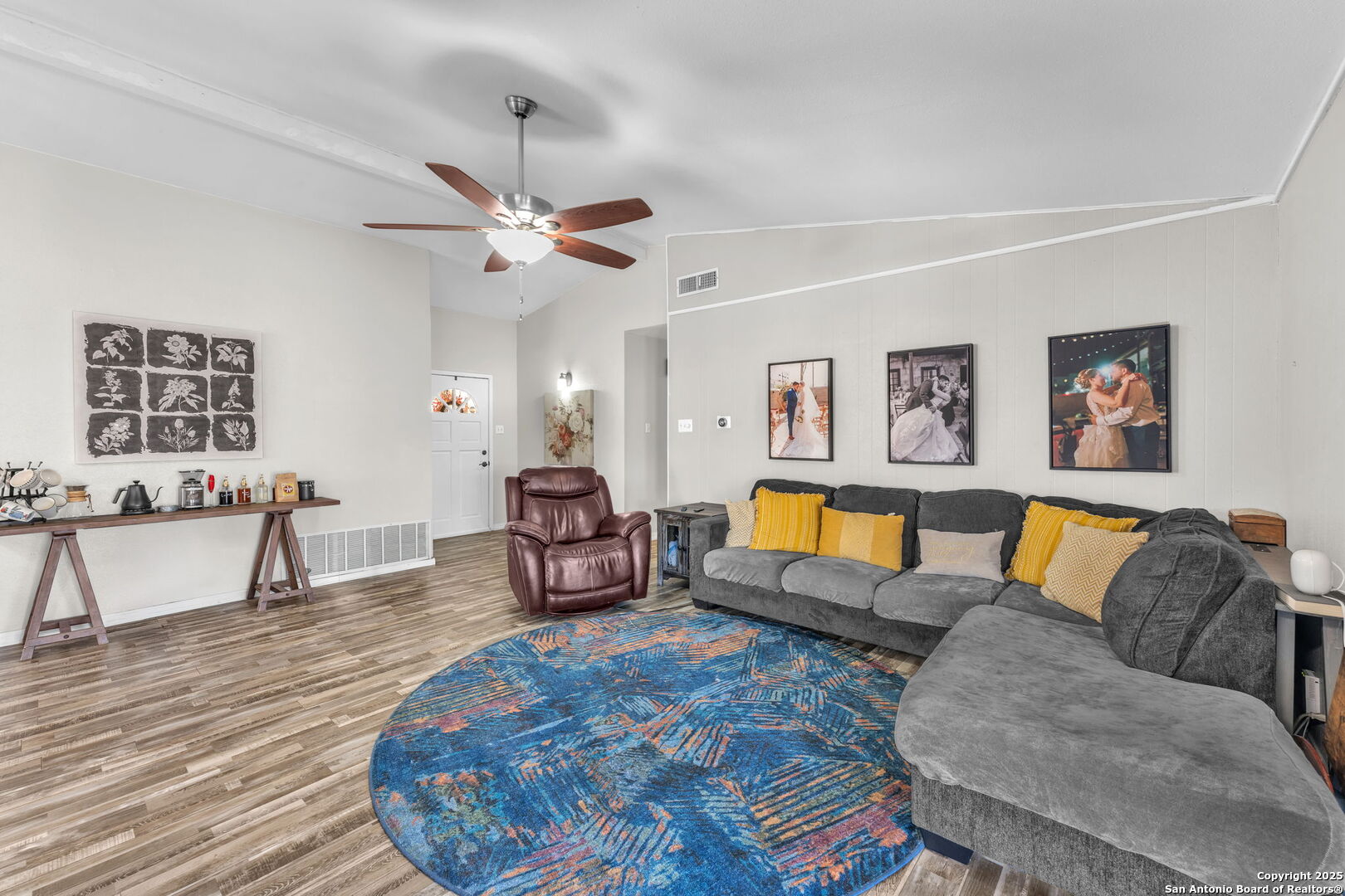 5611 Creekwood