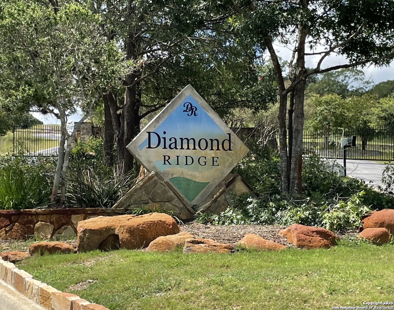 477 Diamond ridge