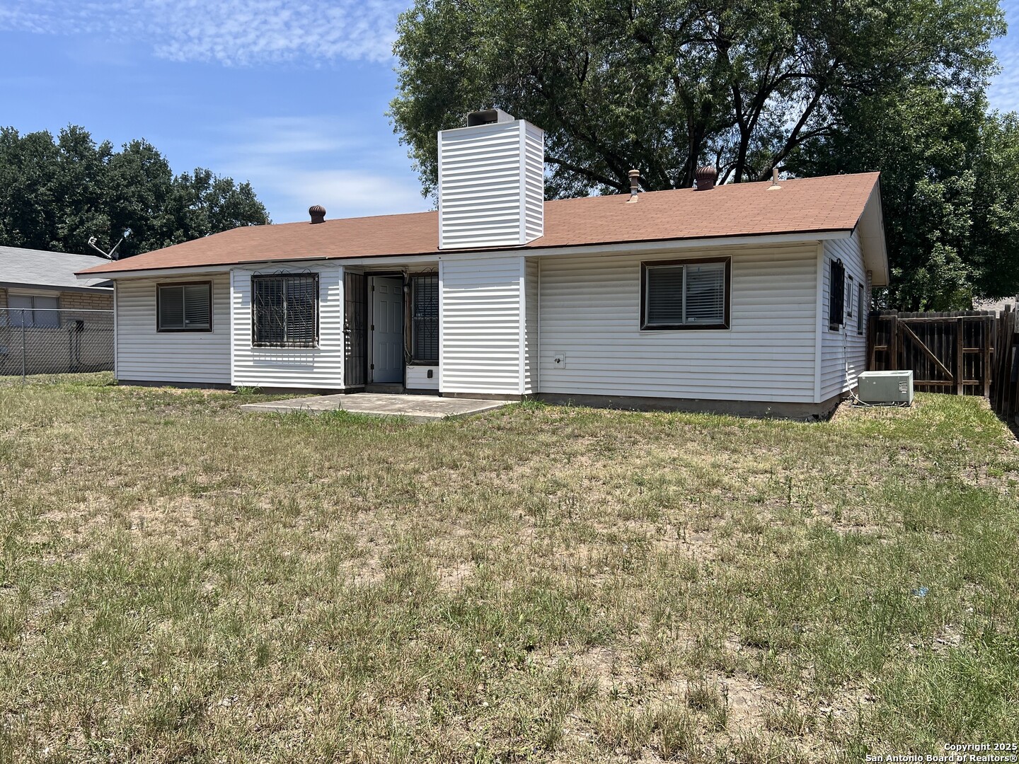 5806 Tree View