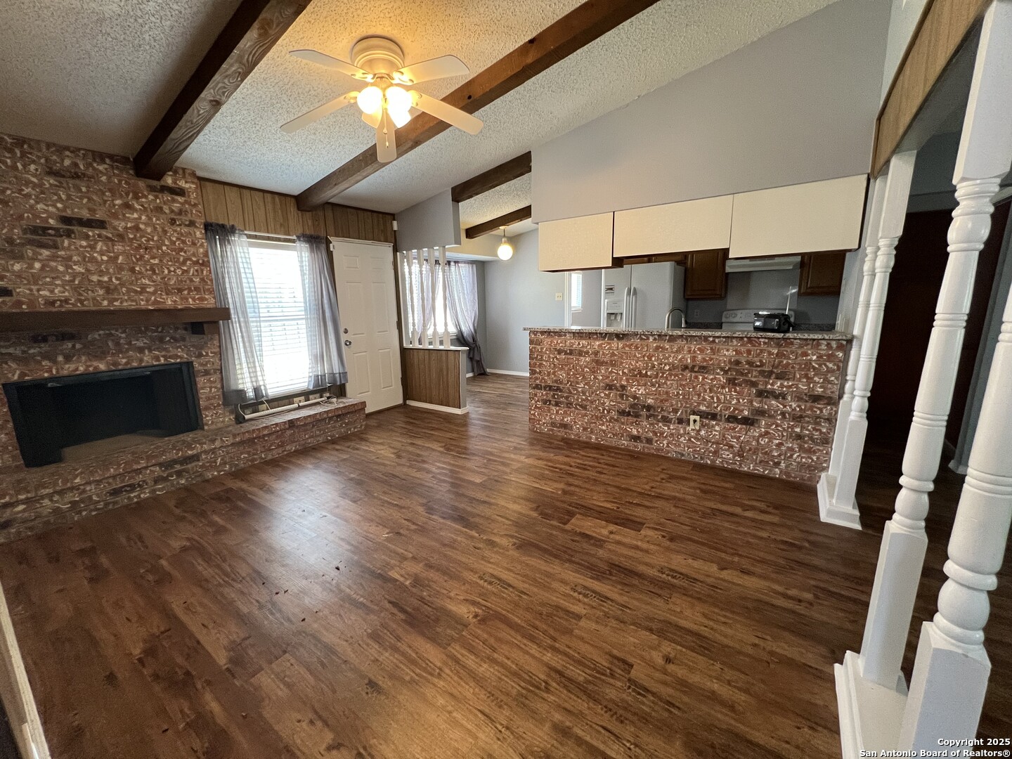 5806 Tree View