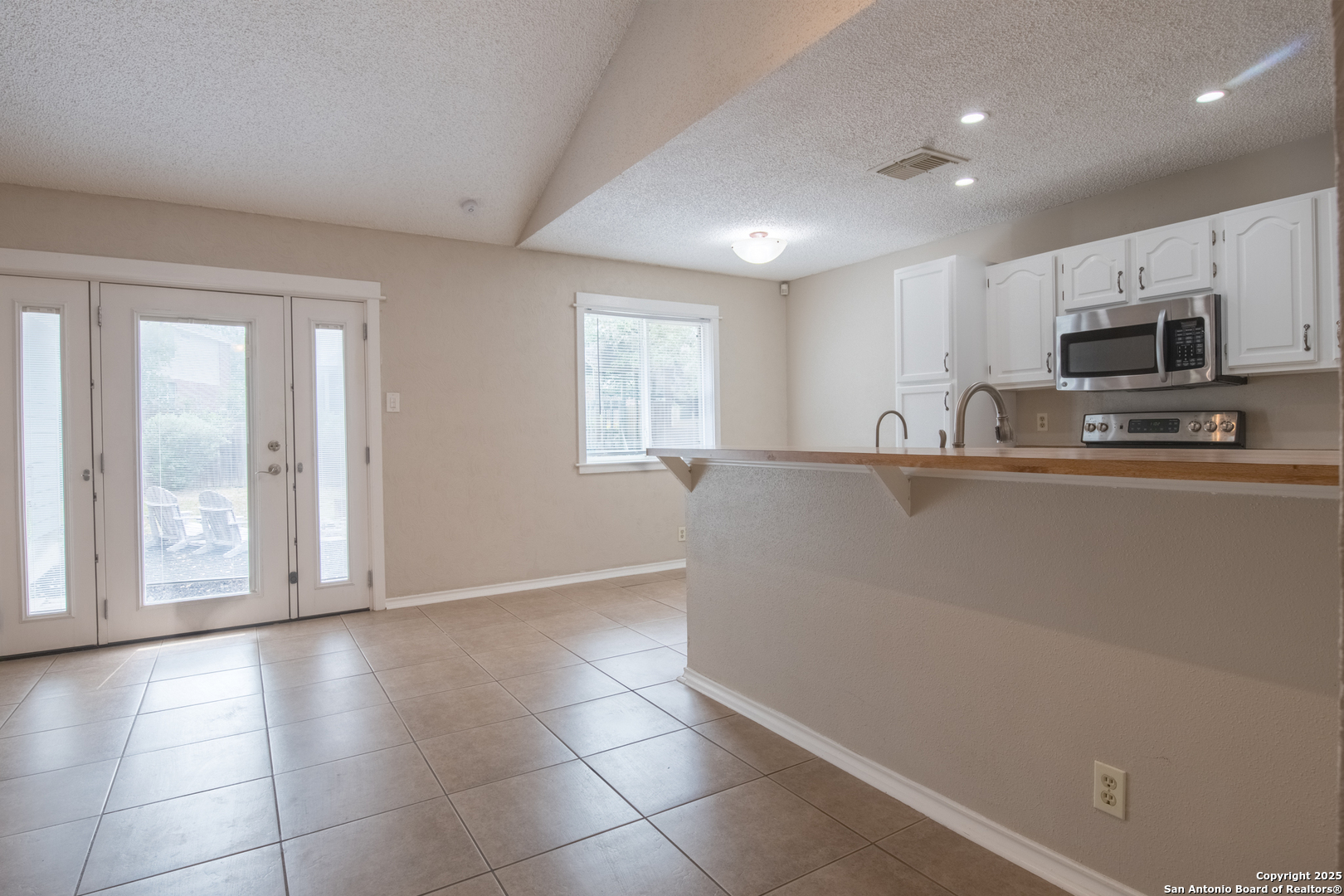 7122 Ranch Hill Dr