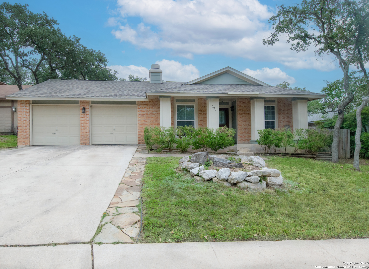 7122 Ranch Hill Dr