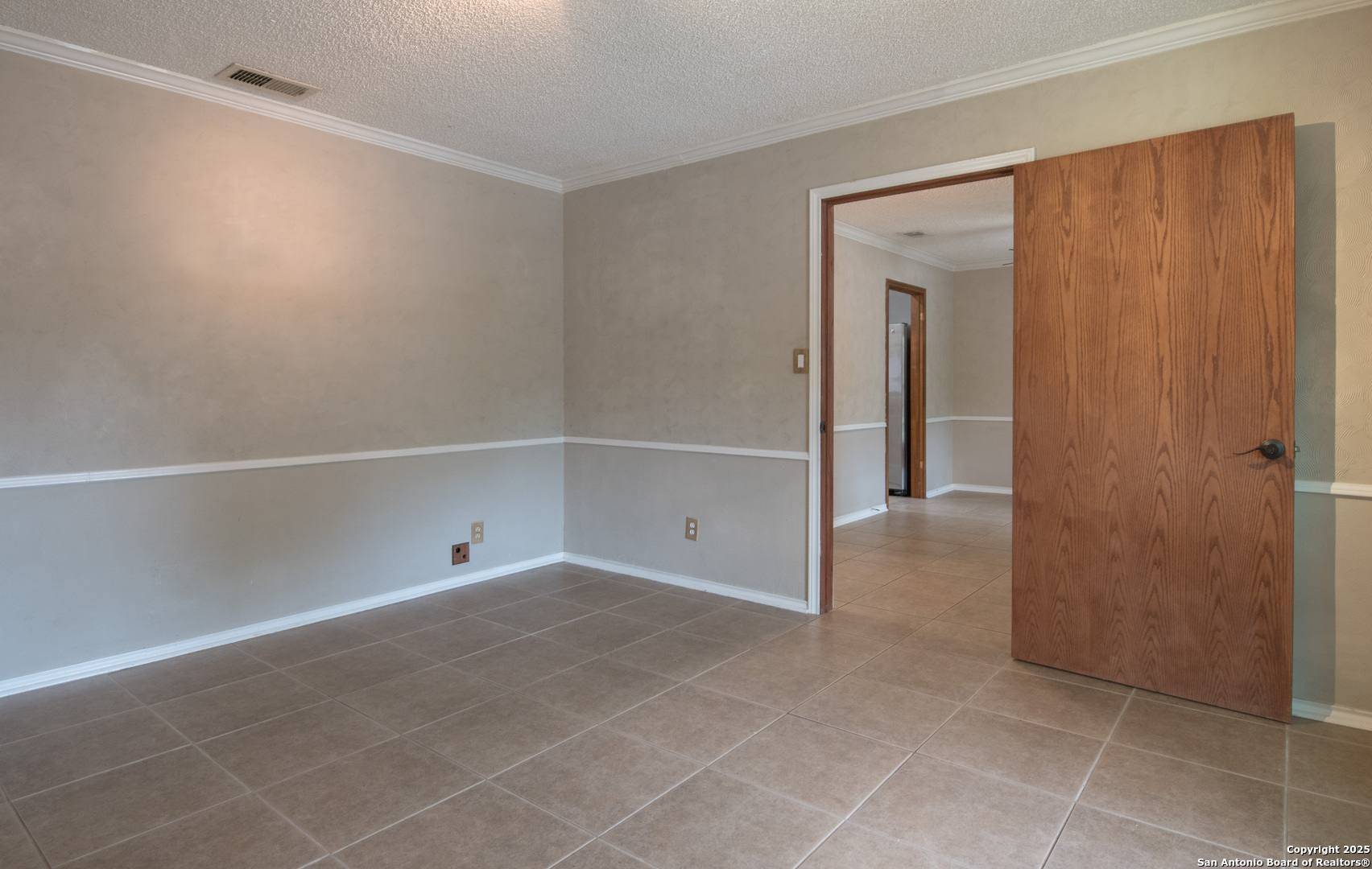 7122 Ranch Hill Dr