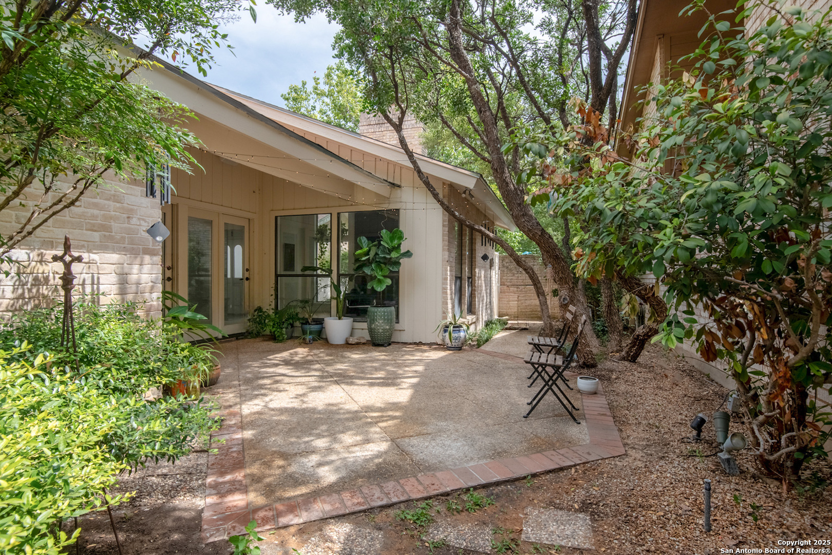 3726 Hunters Trail