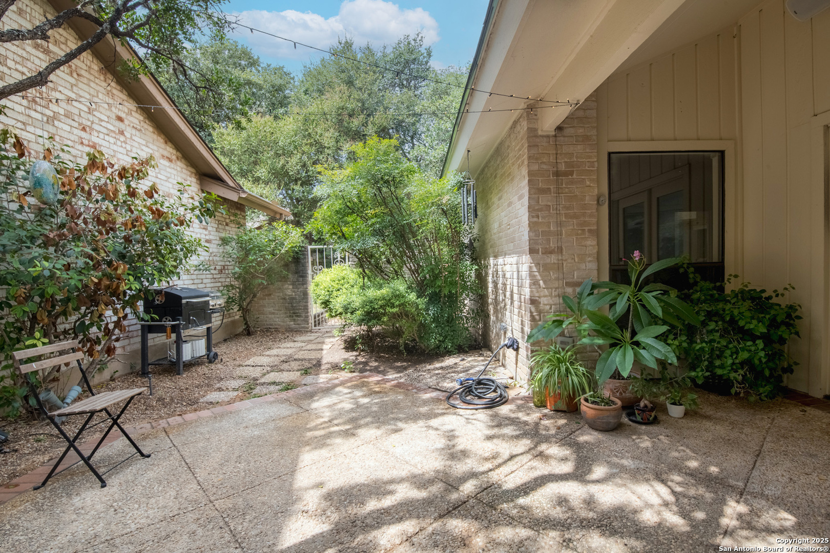 3726 Hunters Trail