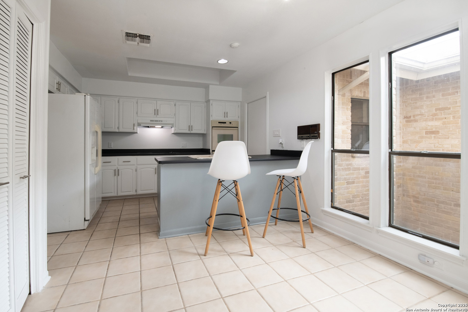 3726 Hunters Trail