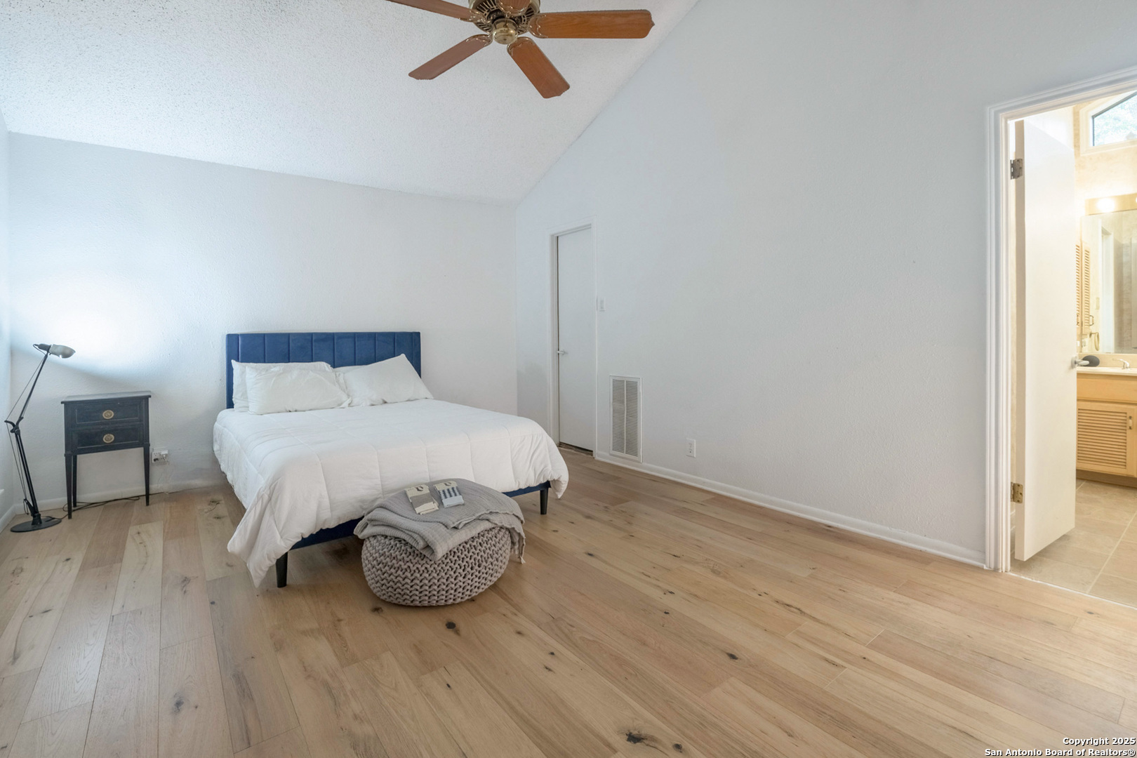 3726 Hunters Trail
