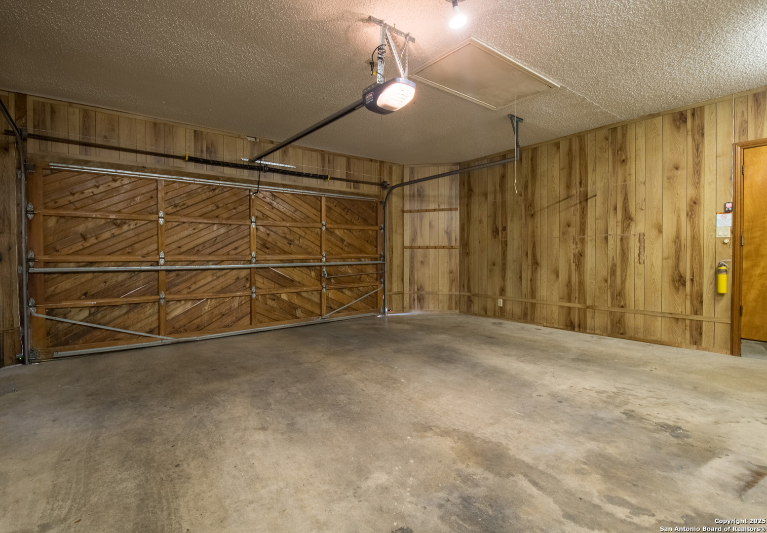 3726 Hunters Trail