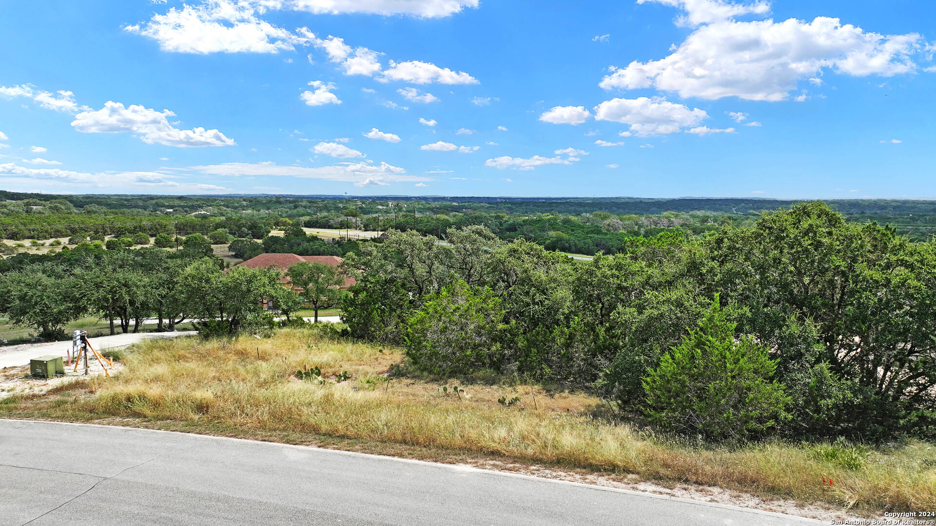 27010 ROCKY RIM