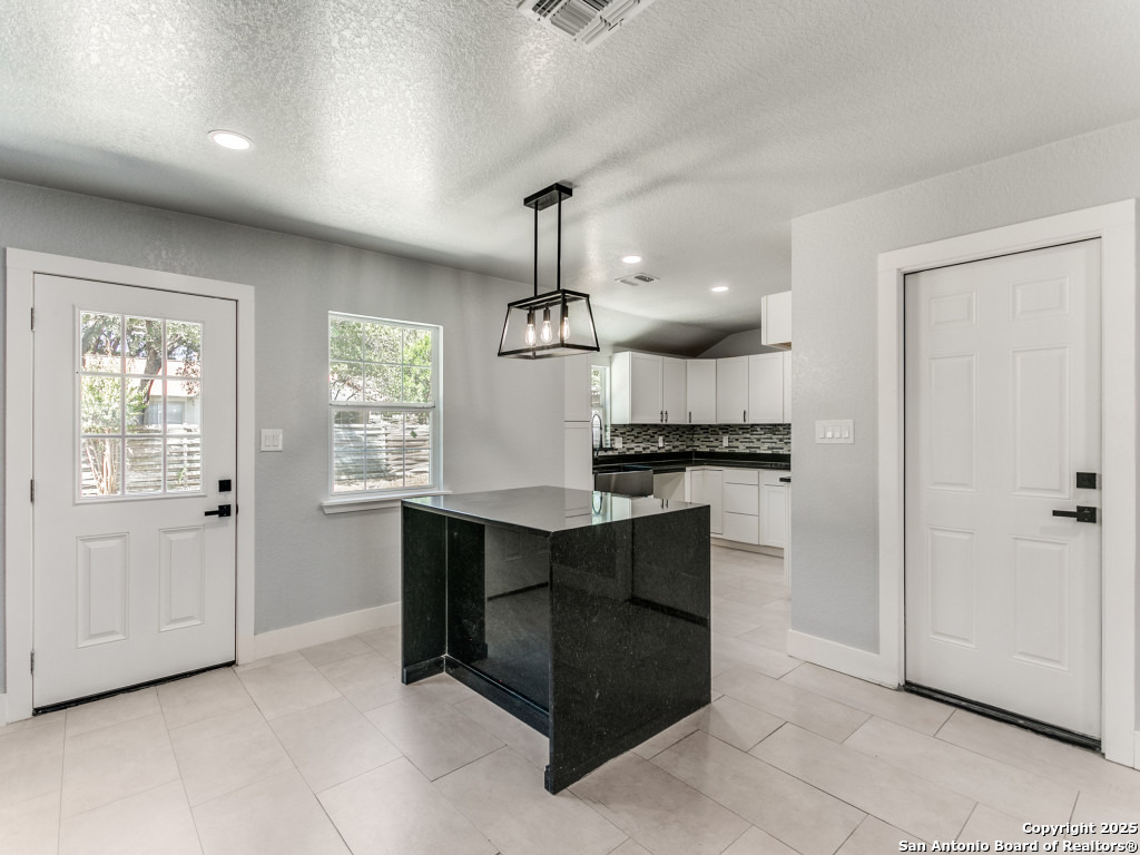 5422 Cerro Vista