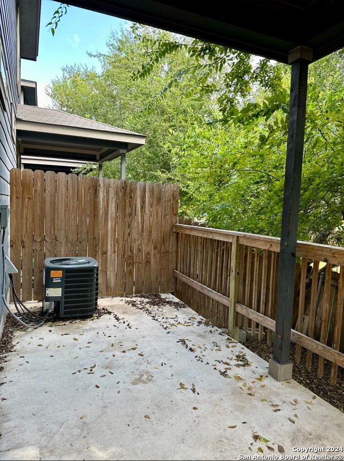 6946 LAKEVIEW DR 101