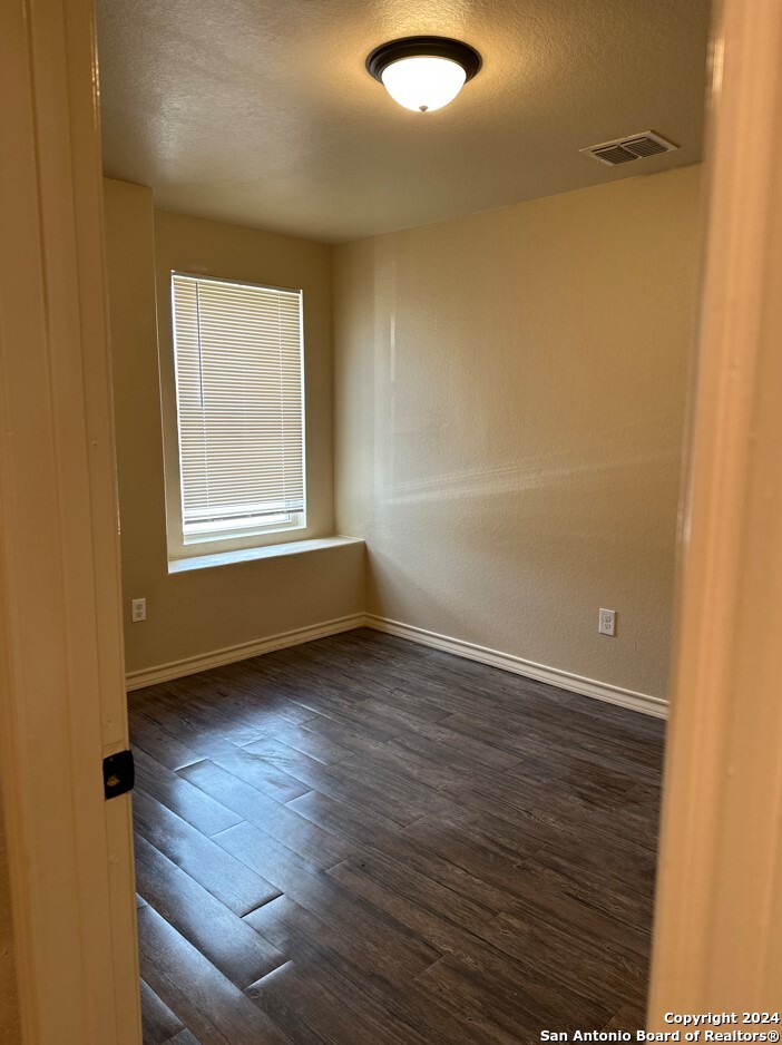 6946 LAKEVIEW DR 101