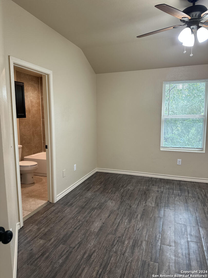 6946 LAKEVIEW DR 101