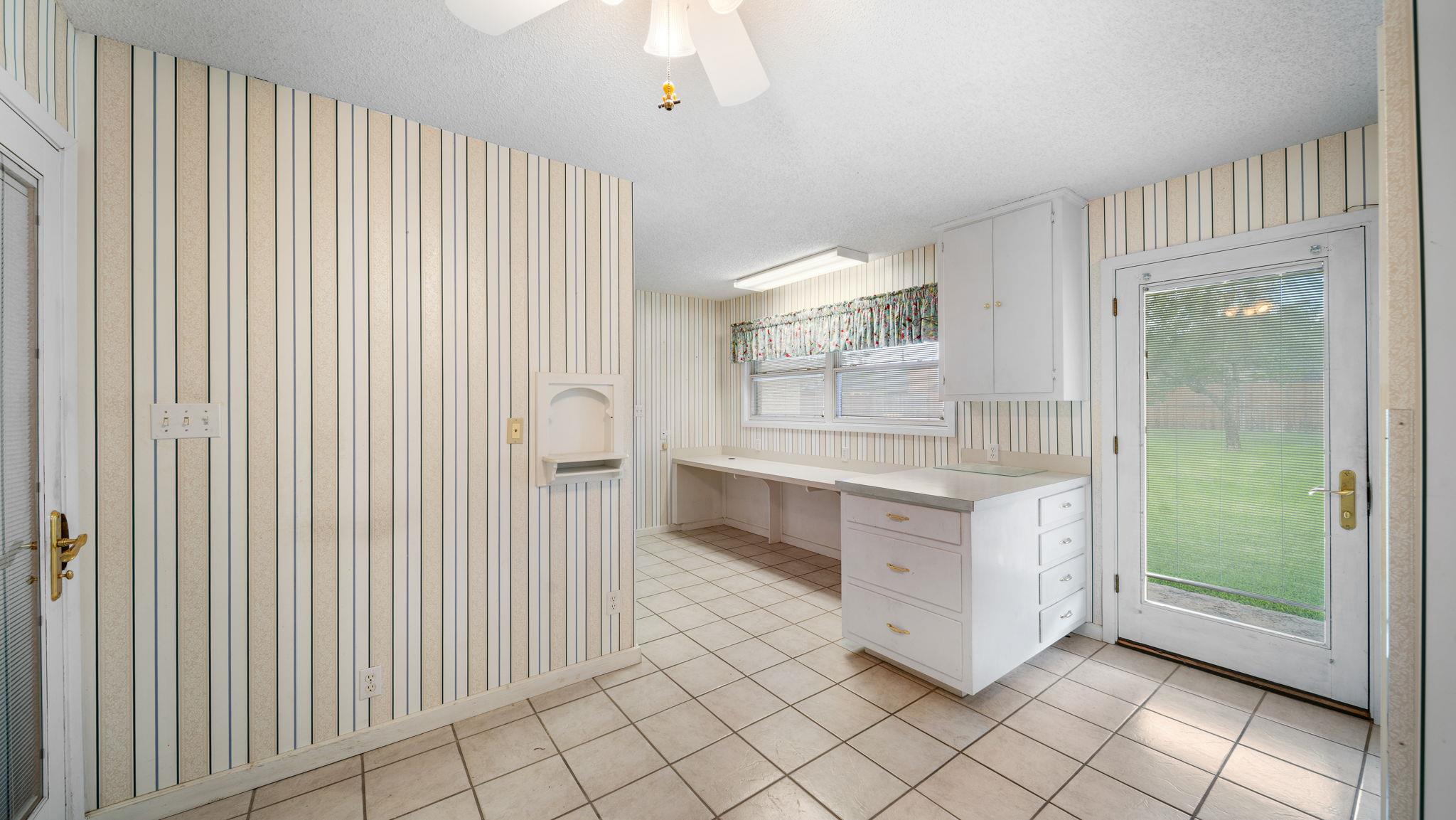 487 Edgewood Ave