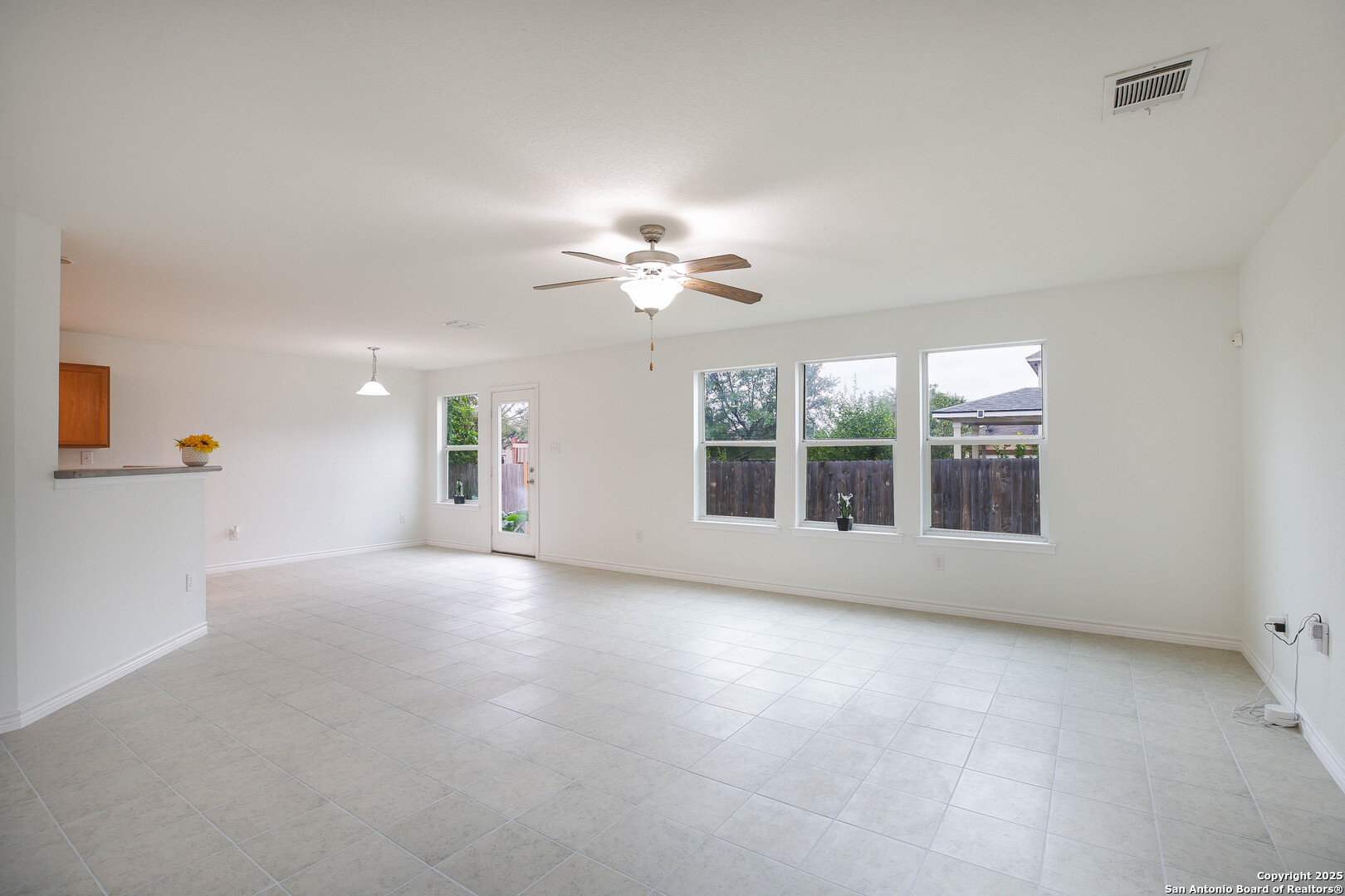 8607 Egret Ct