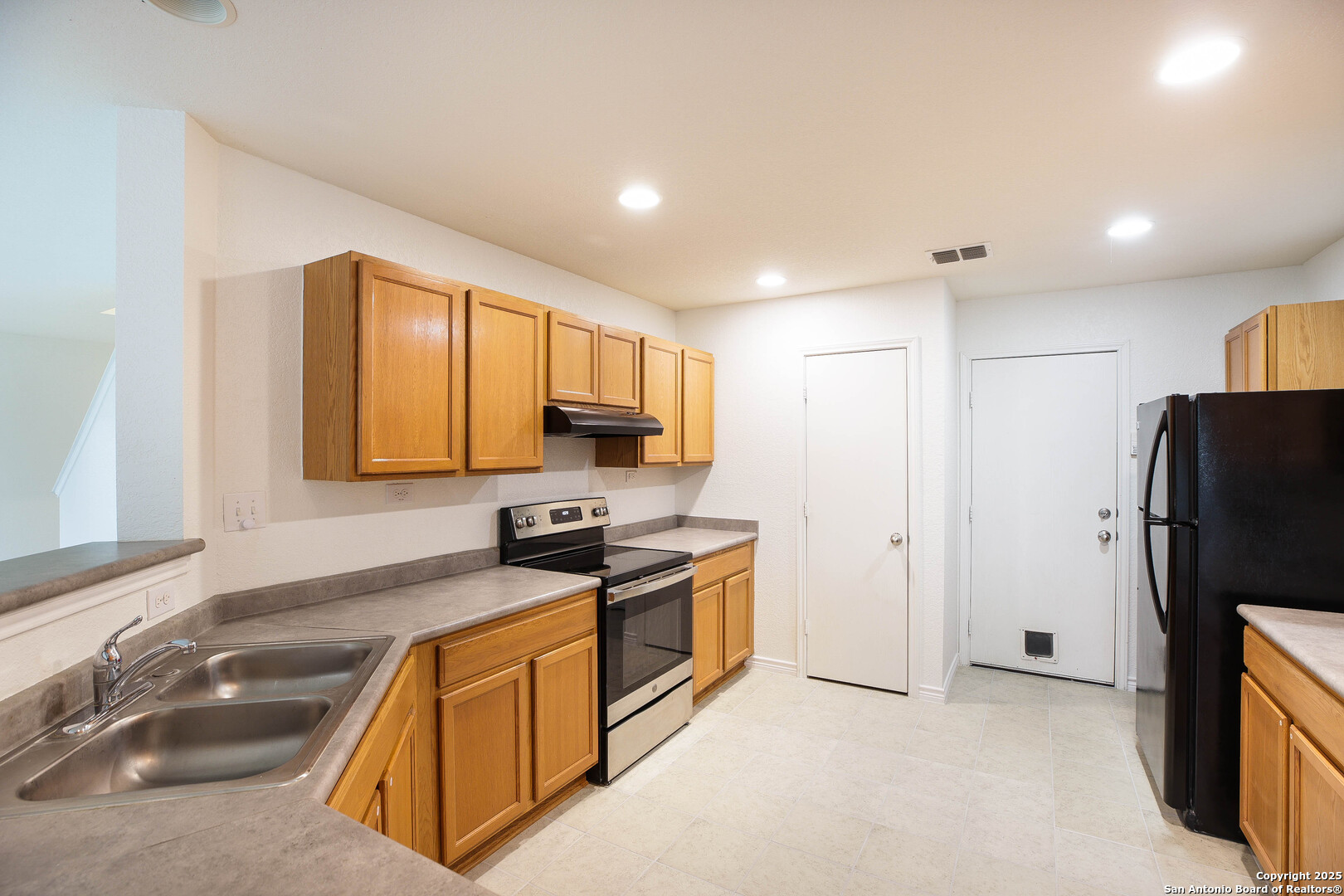 8607 Egret Ct