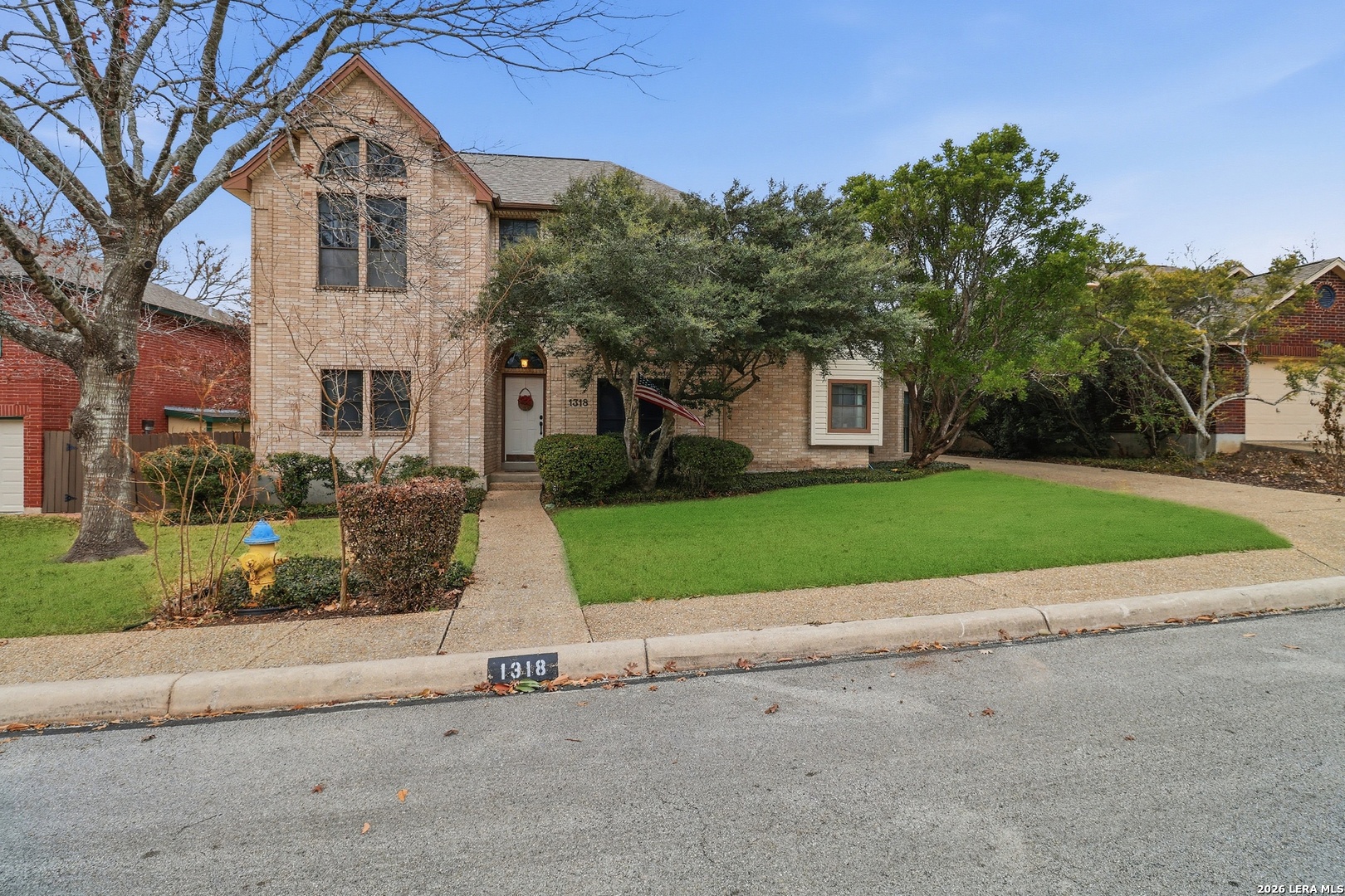 1318 Summit Creek