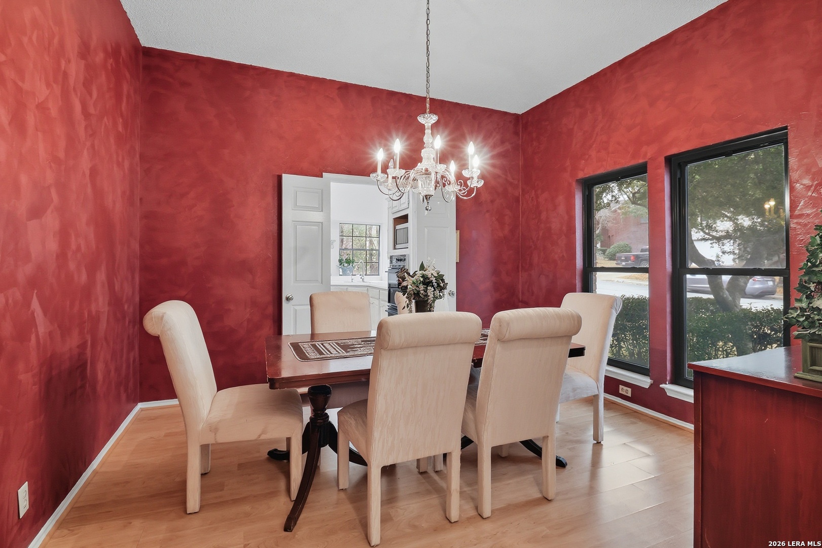 1318 Summit Creek