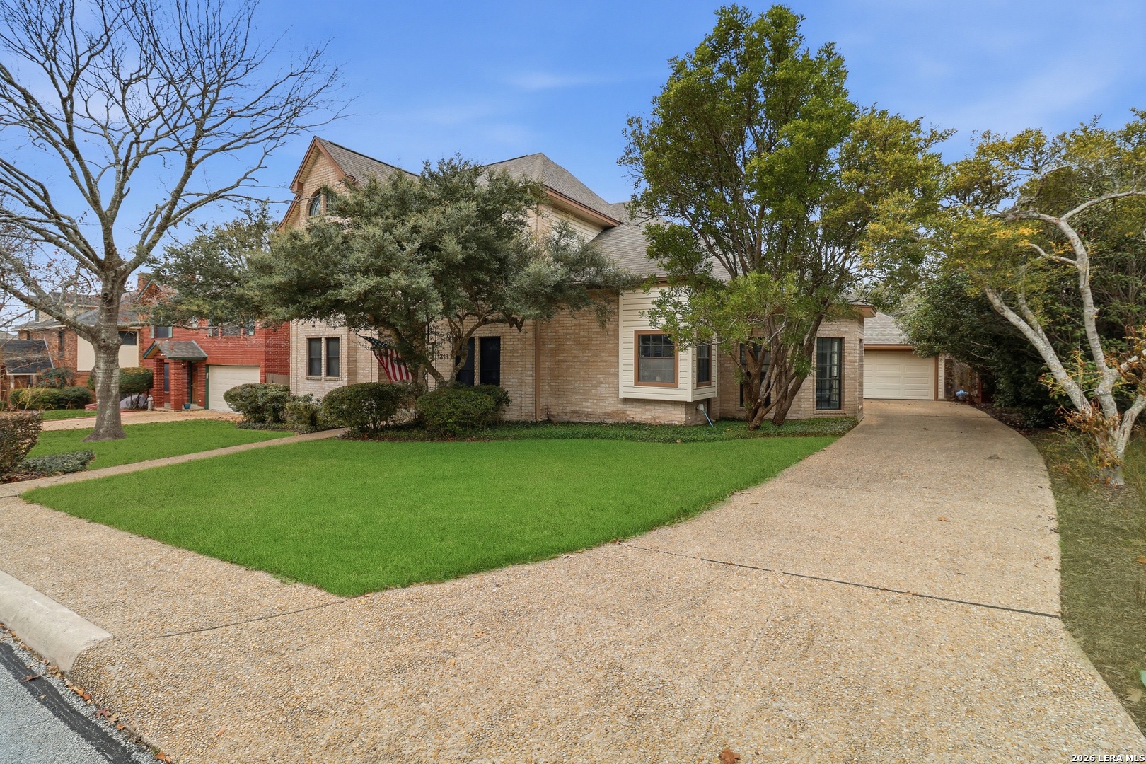 1318 Summit Creek