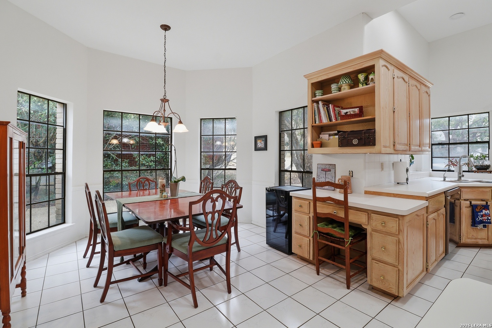 1318 Summit Creek