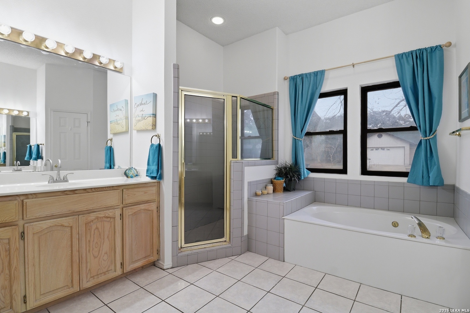 1318 Summit Creek