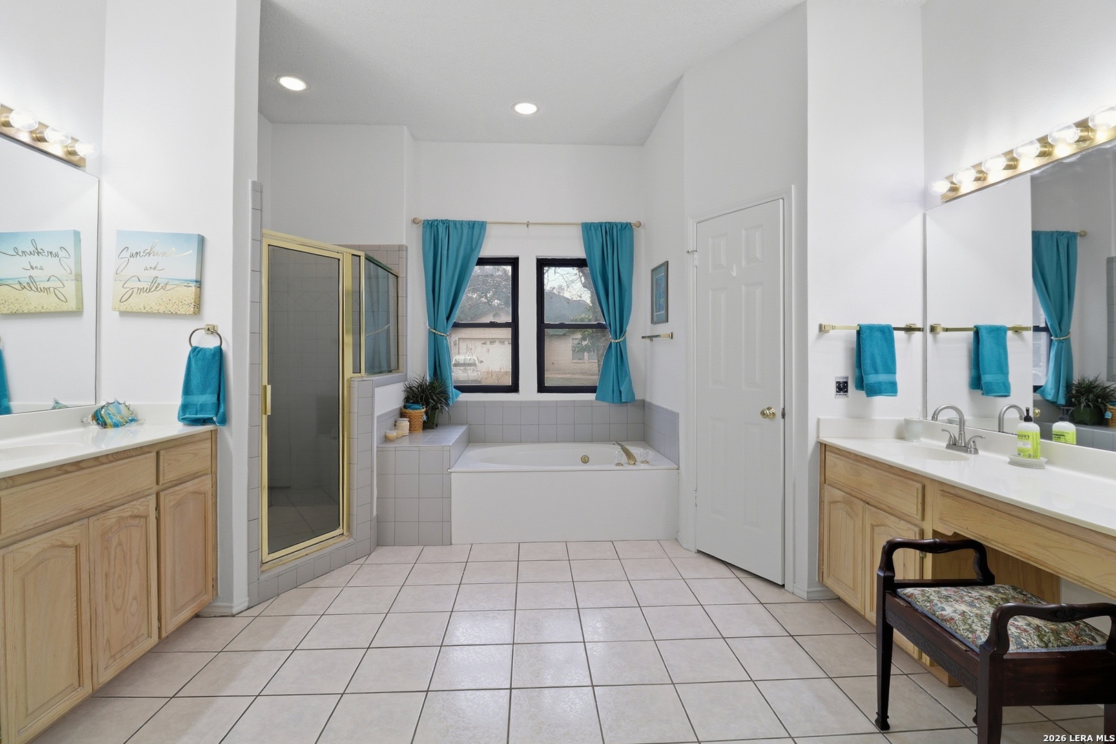 1318 Summit Creek