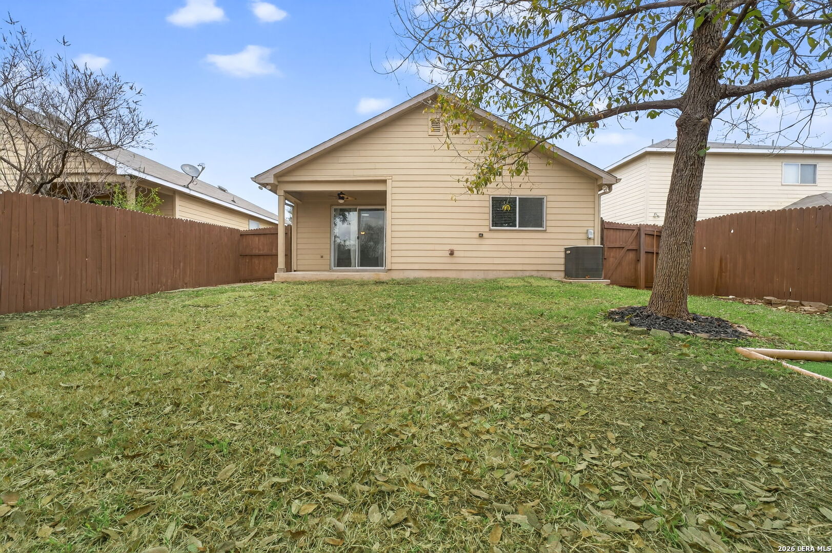 25011 Longbranch
