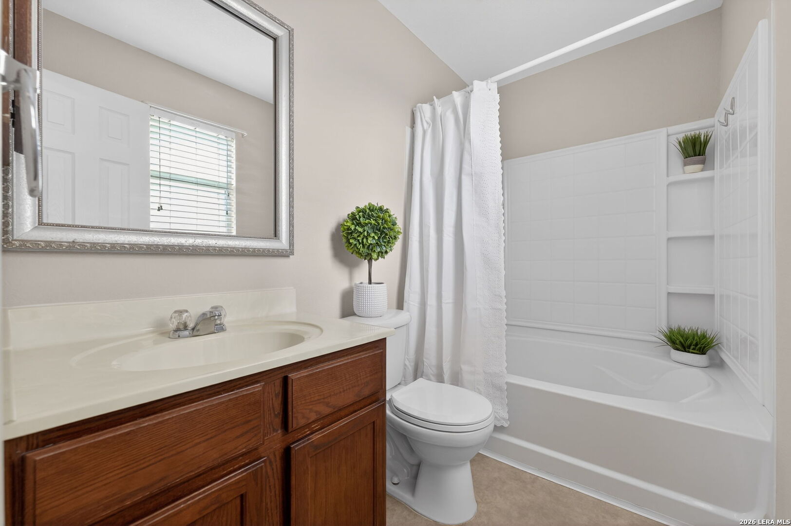 25011 Longbranch