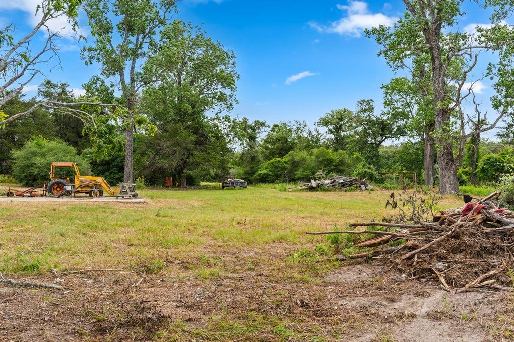 1910 E County Road 415
