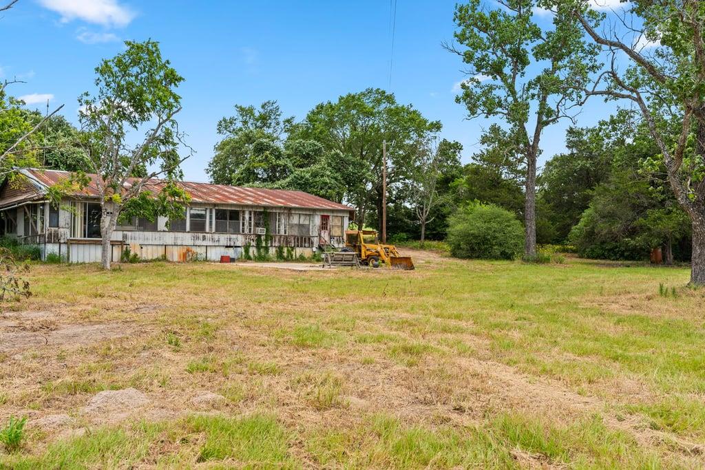 1910 E County Road 415