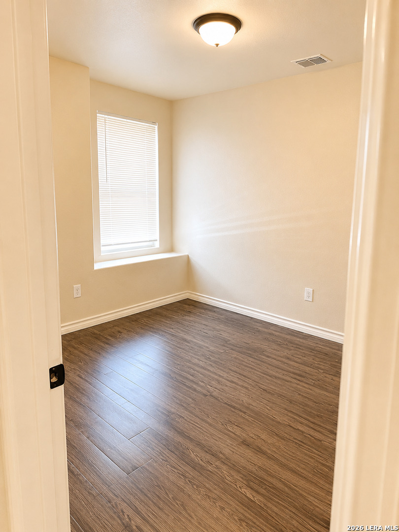 6946 Lakeview