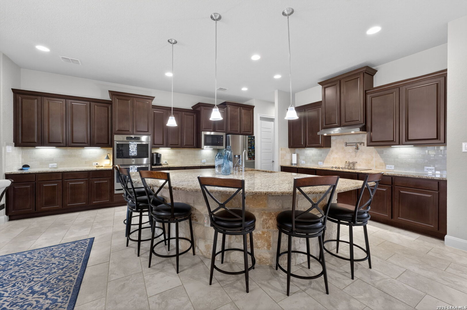 7118 DELAINE PARK