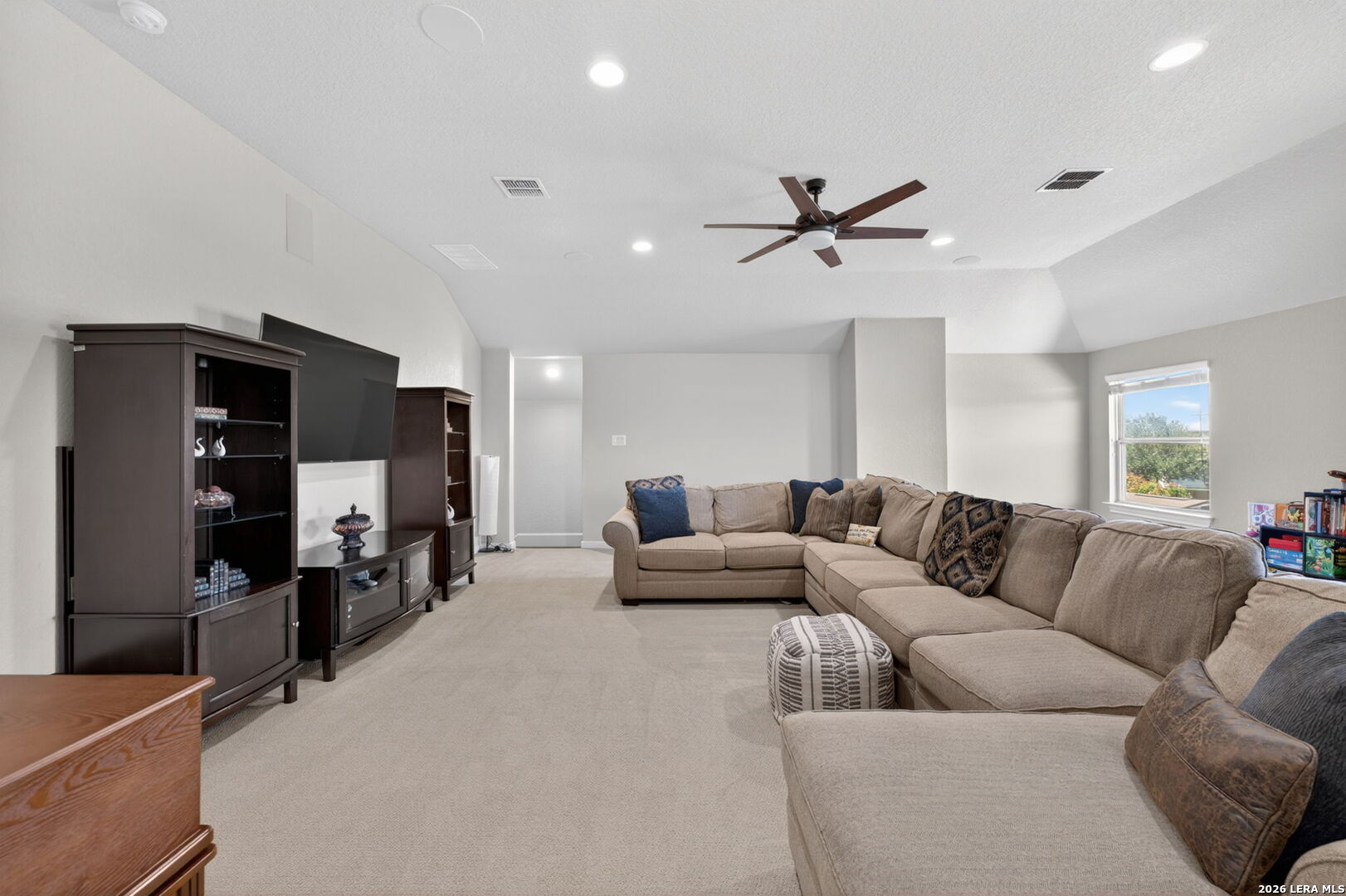 7118 DELAINE PARK