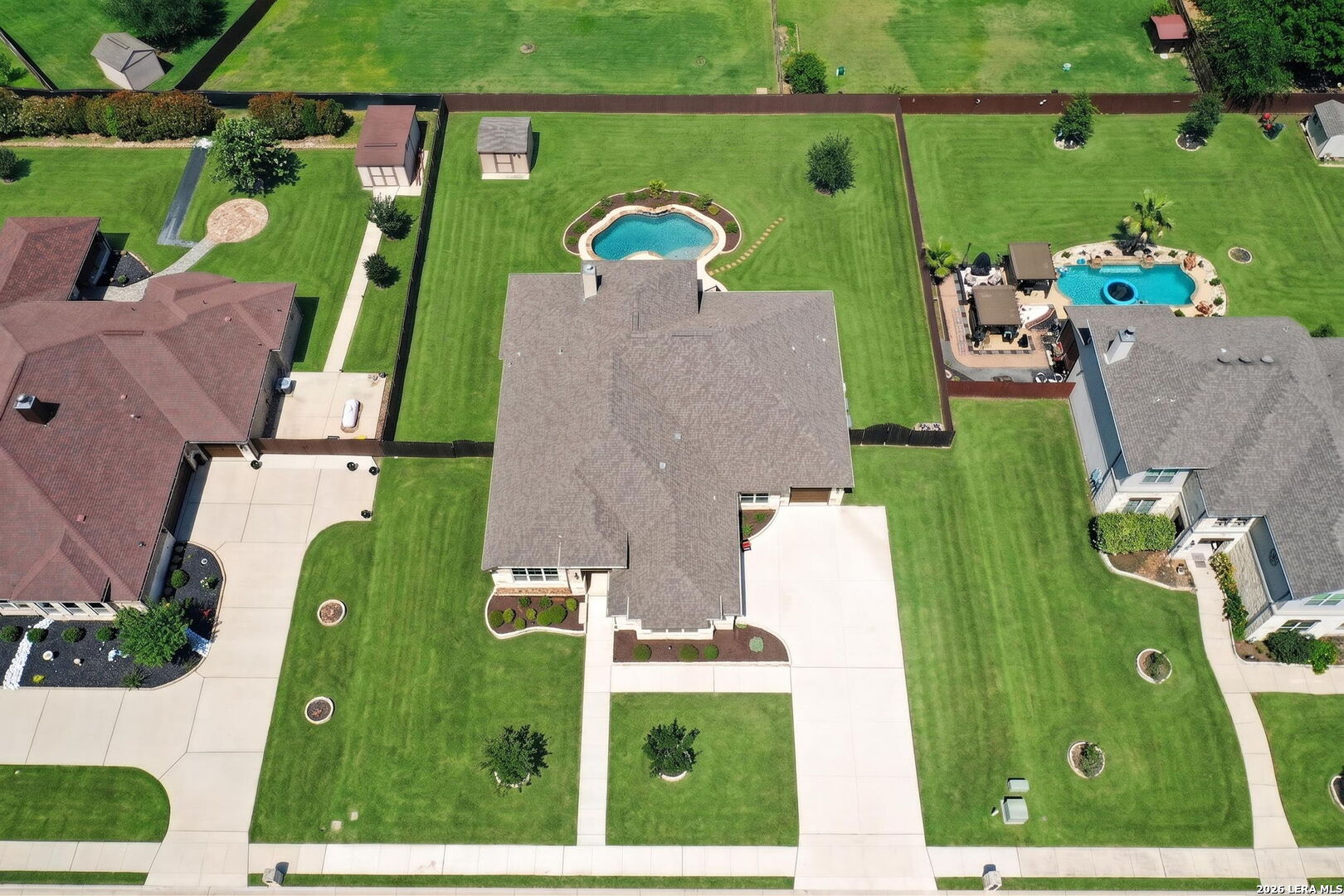 7118 DELAINE PARK