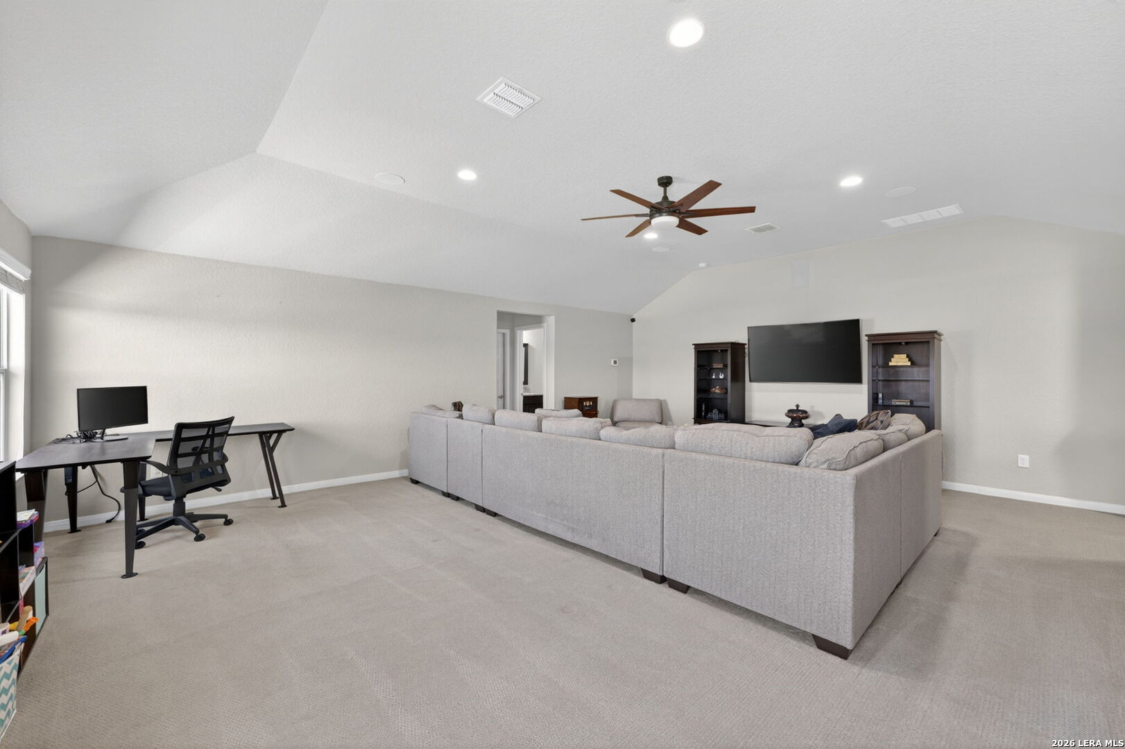 7118 DELAINE PARK