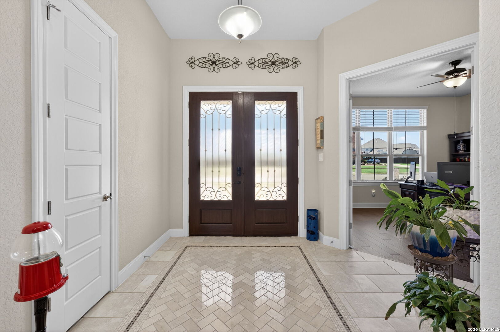 7118 DELAINE PARK