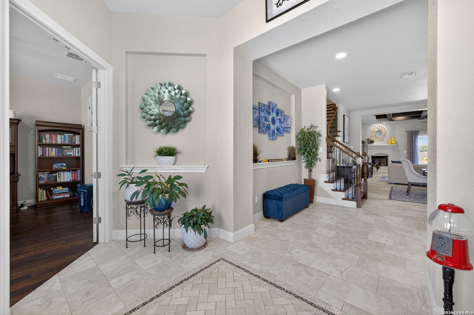 7118 DELAINE PARK