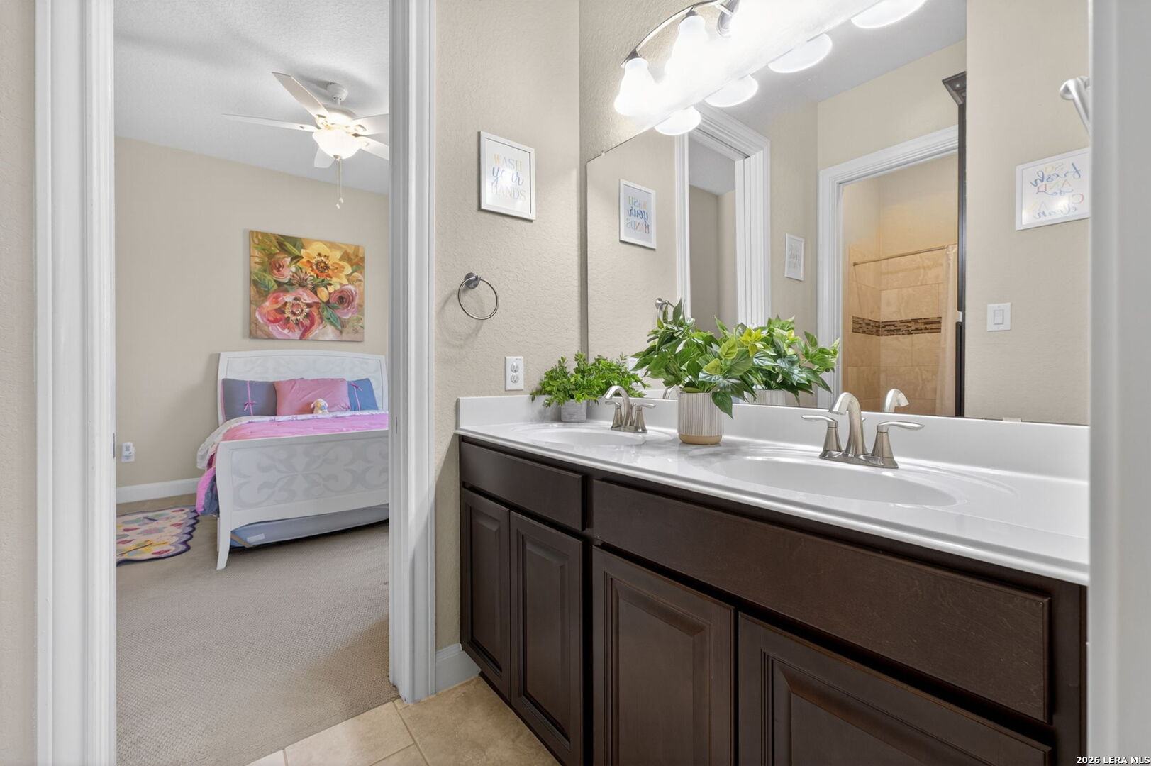 7118 DELAINE PARK