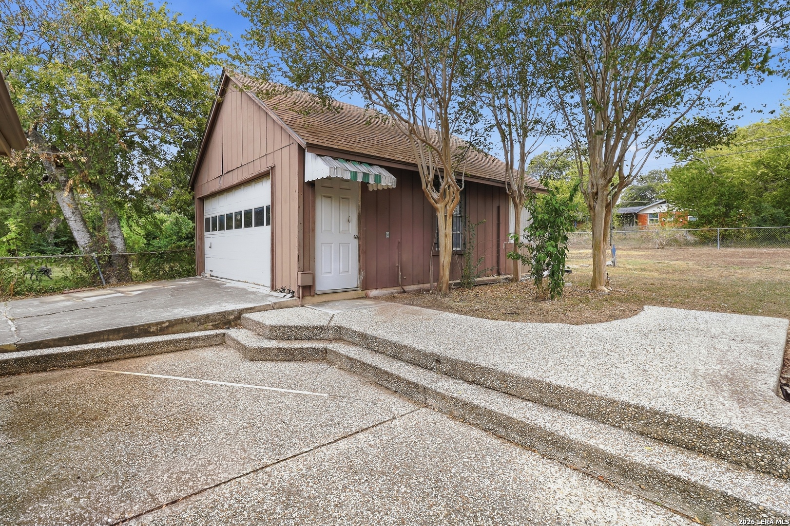 407 MONTPELIER DR
