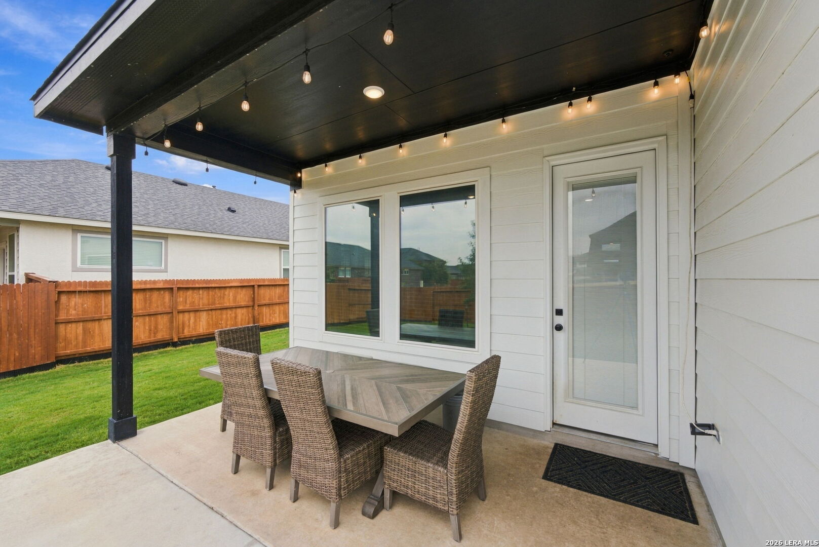 9402 Pioneer Junction