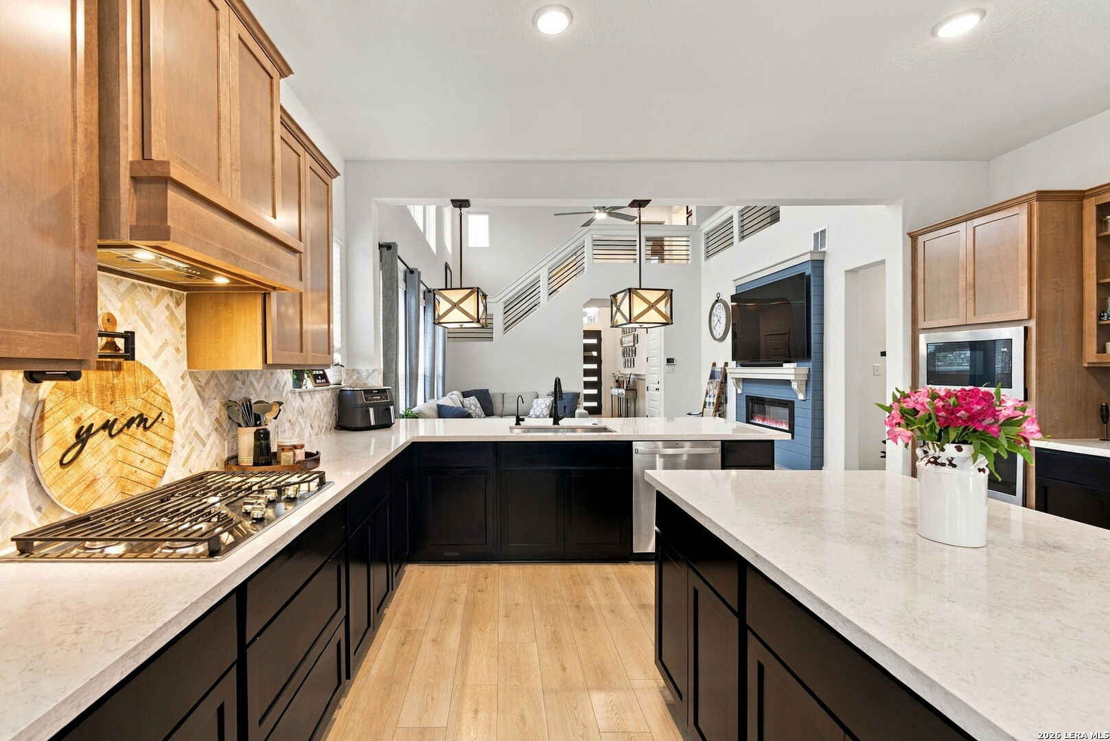 9402 Pioneer Junction