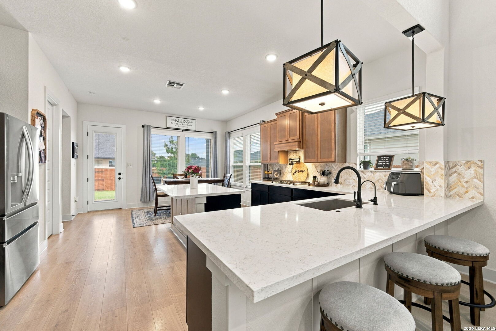 9402 Pioneer Junction