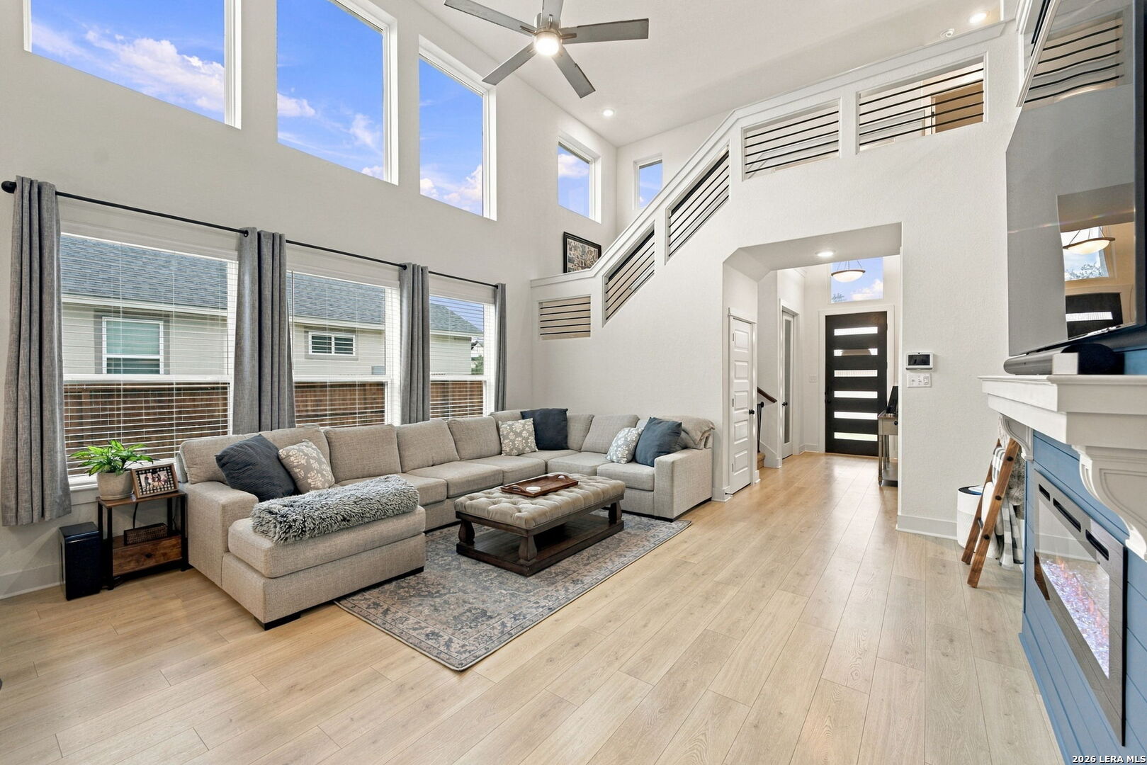 9402 Pioneer Junction