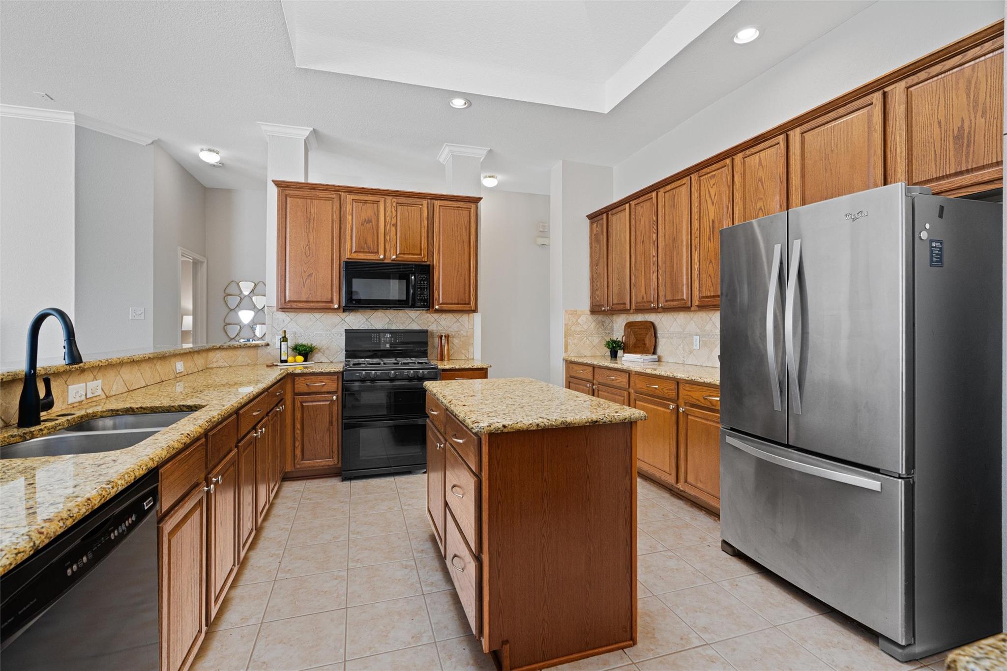 606 S Lynnwood TRL